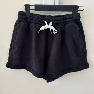 B THE LABEL FLEECE SHORT